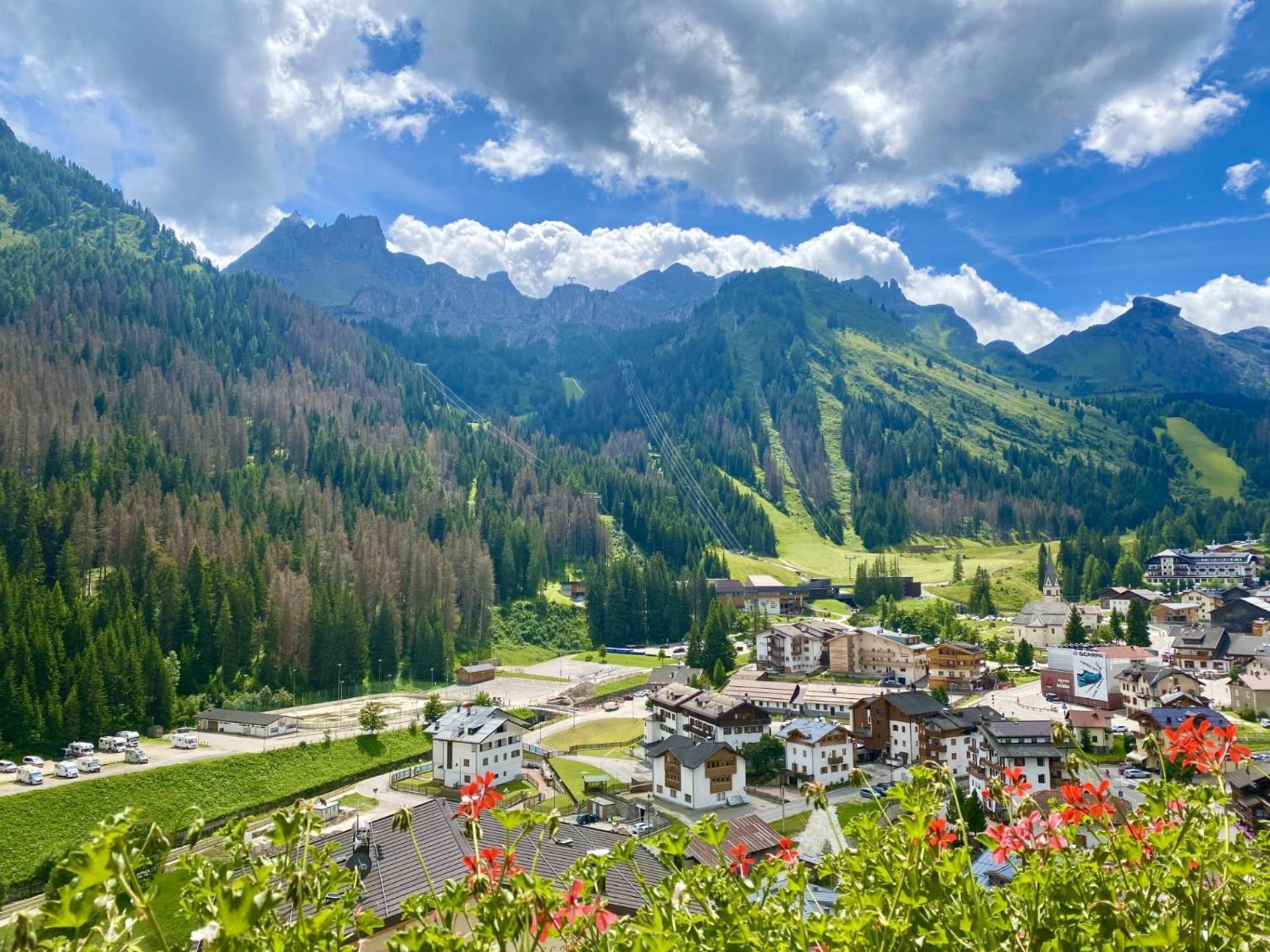Dolomites Base Camp Hotel Olympia Arabba Bagian luar foto