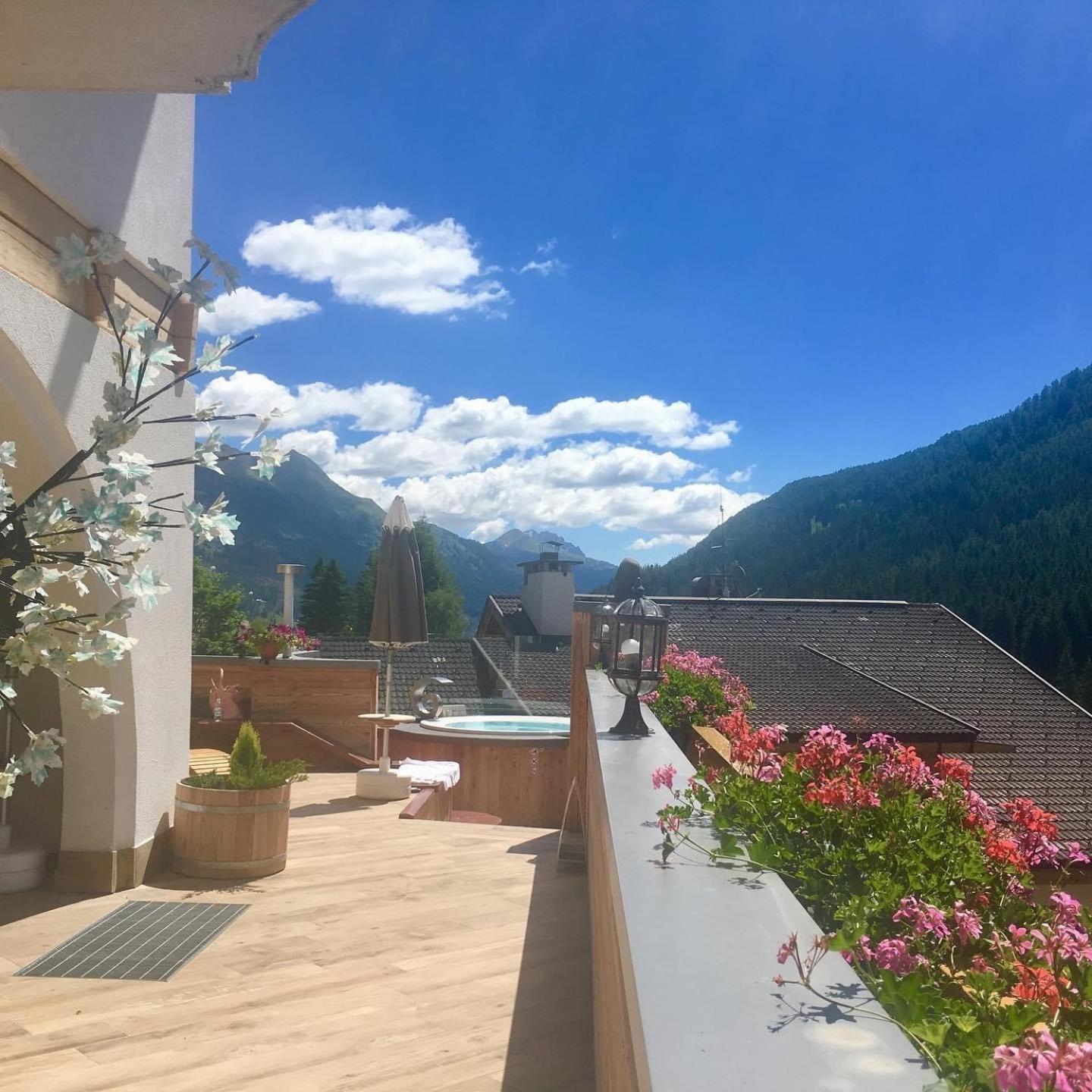 Dolomites Base Camp Hotel Olympia Arabba Bagian luar foto